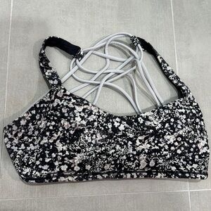Lululemon Free To Be Wild Sports Bra Size 8